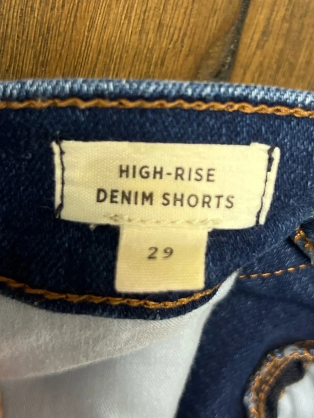 Madewell High-Rise Stretch Denim Raw Hem Cuffed Shorts Onaway Wash Size 29
